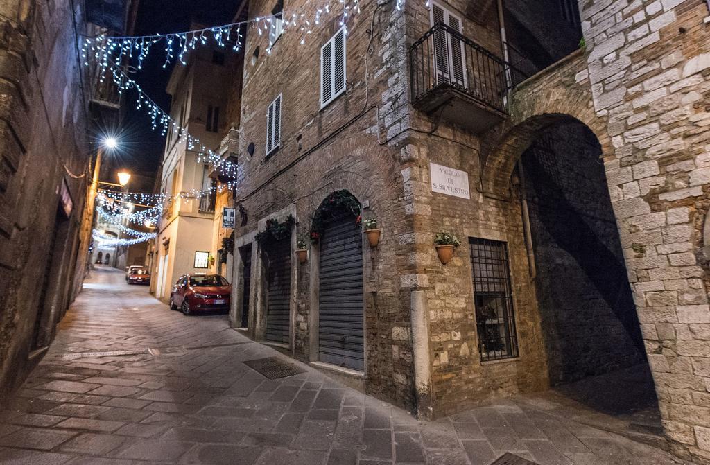 Vermaaten Boutique Suites Emerald Todi Eksteriør billede